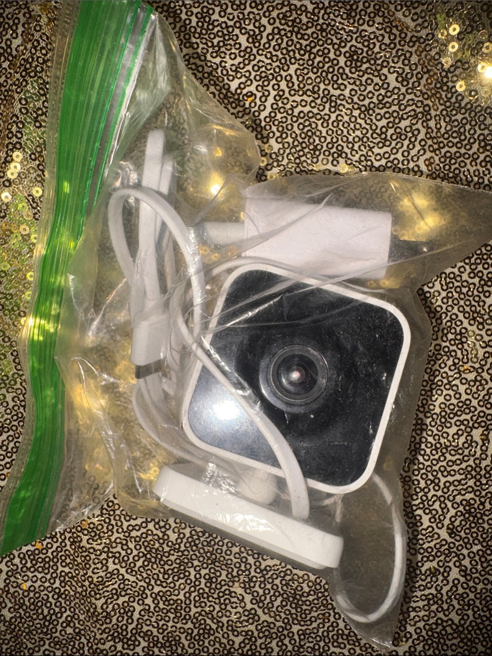 Roku Compact Indoor Wi‑Fi Camera in White and Black